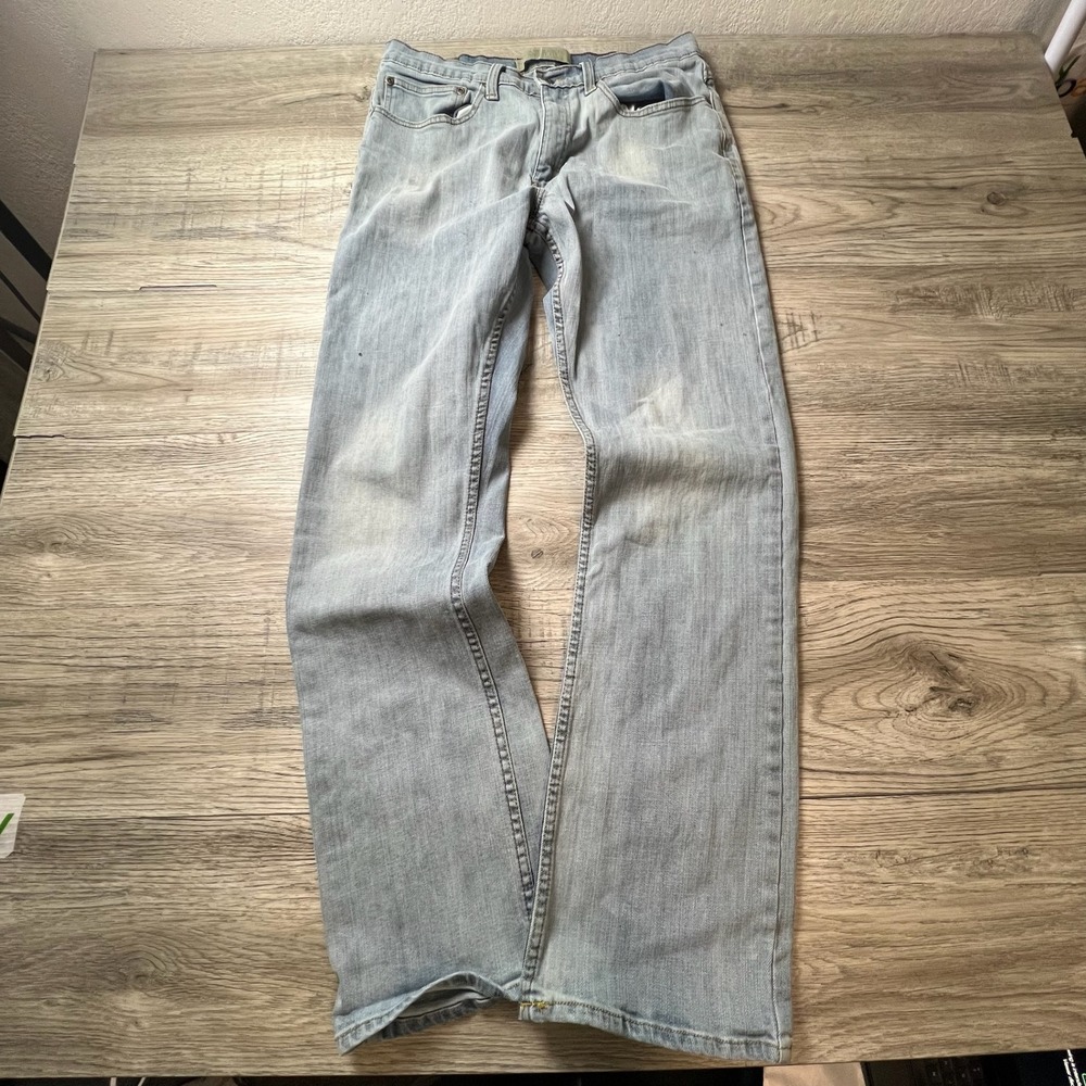 Wrangler Straight Fit Jeans Men 33x32 Light Wash Blue Denim Stretch Casual Pants